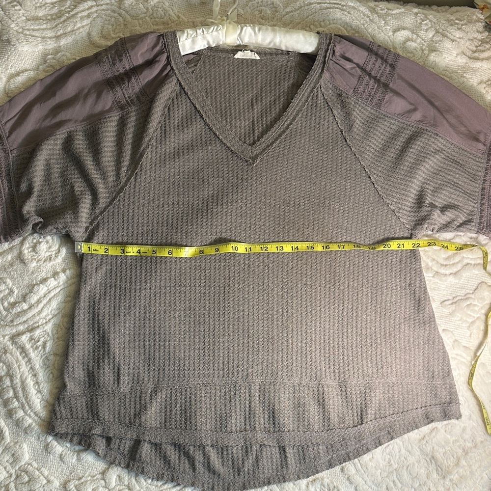 in loom V-Neck top in Taupe brown sz L - Picture 8 of 13